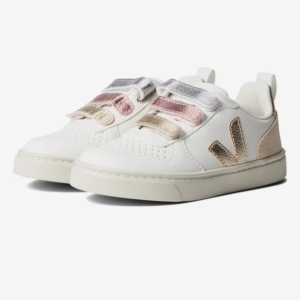 Shoes white